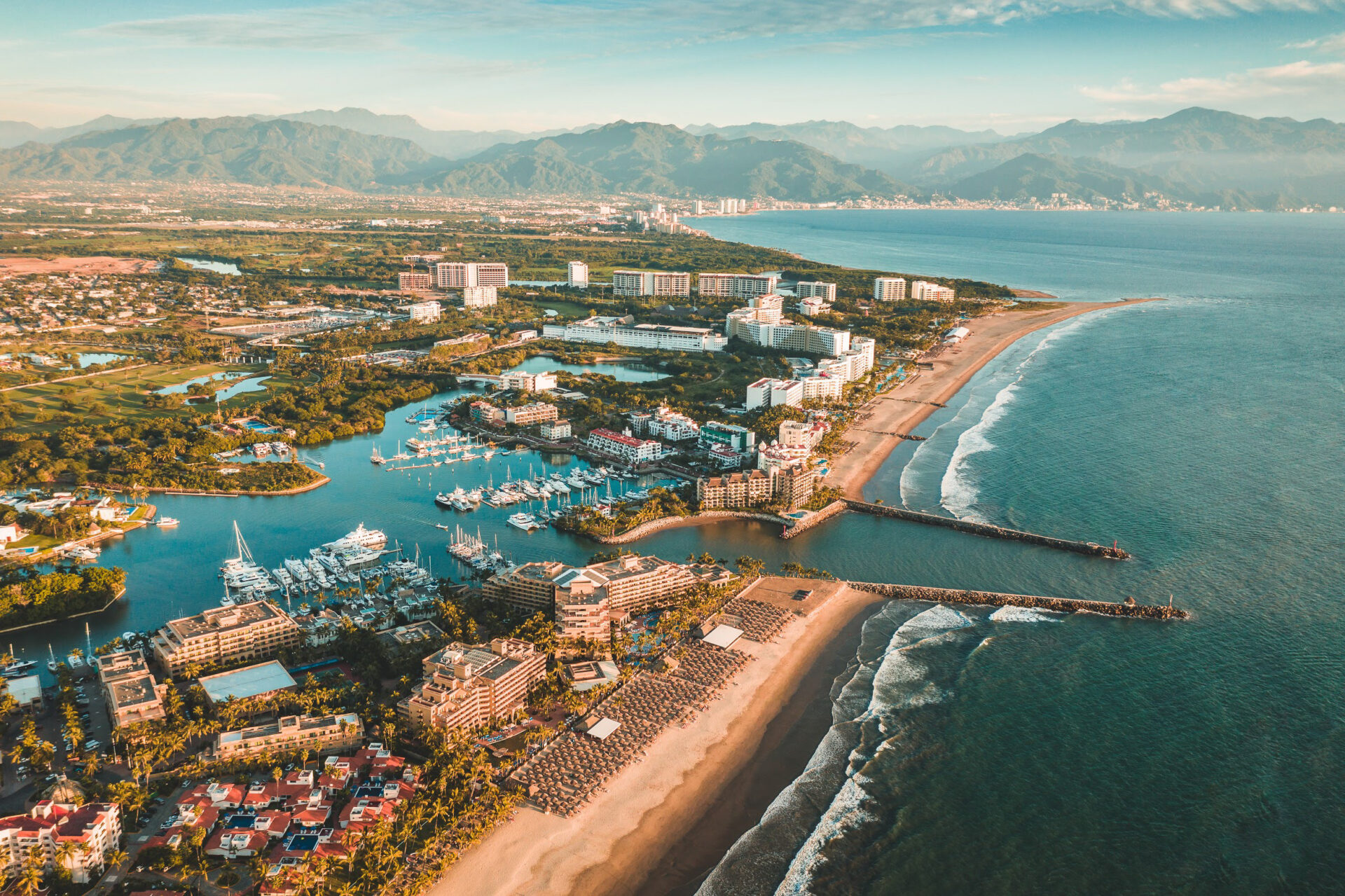 Venta de departamentos y casas en Nuevo Vallarta.