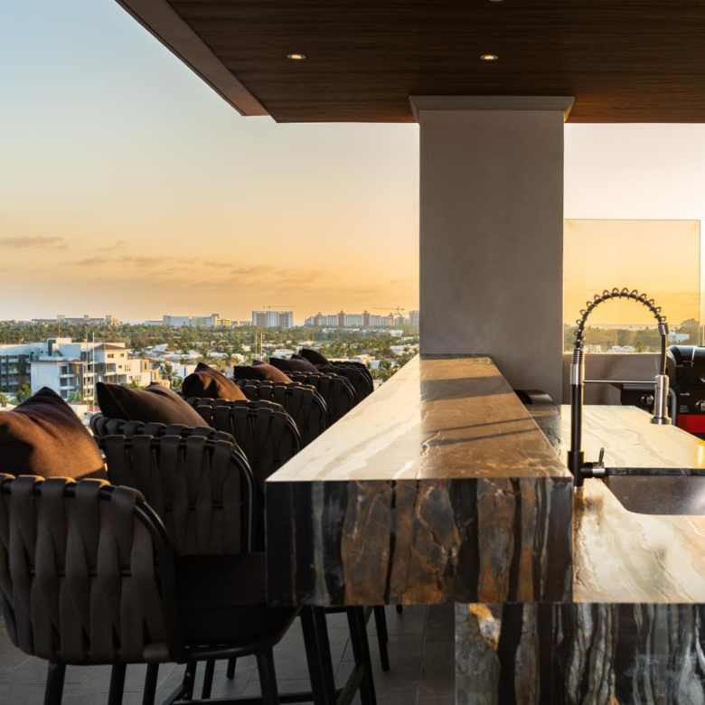 Terraza departamentos de lujo en venta en Nuevo Vallarta, D'toscana