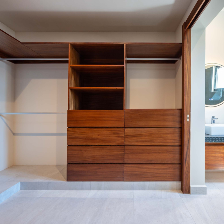 Walk in closet de Ciyé, casas en venta en Nuevo Vallarta