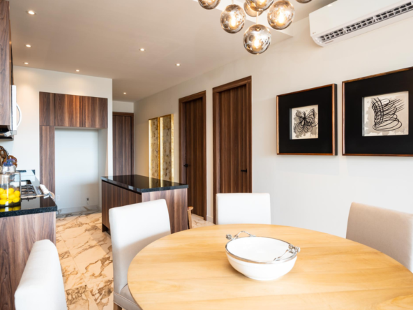 Comedor de departamentos de lujo en venta en Nuevo Vallarta, D'toscana