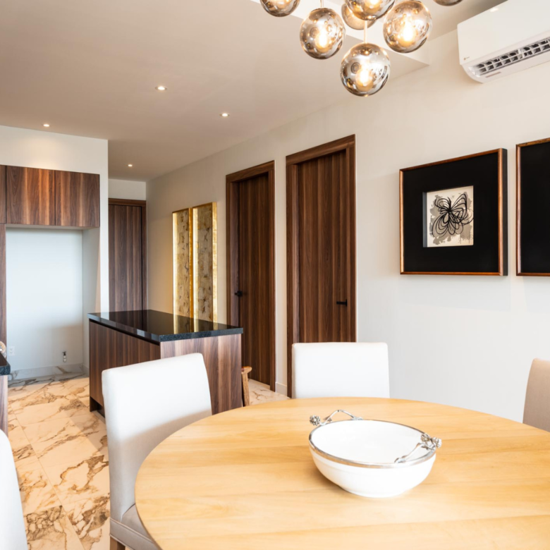 Comedor de departamentos de lujo en venta en Nuevo Vallarta, D'toscana
