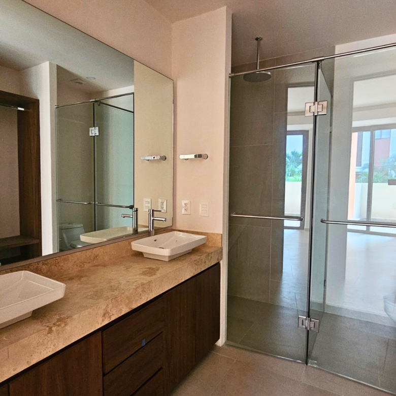 Baño secundario en Allegra, departamentos en venta en Bucerías