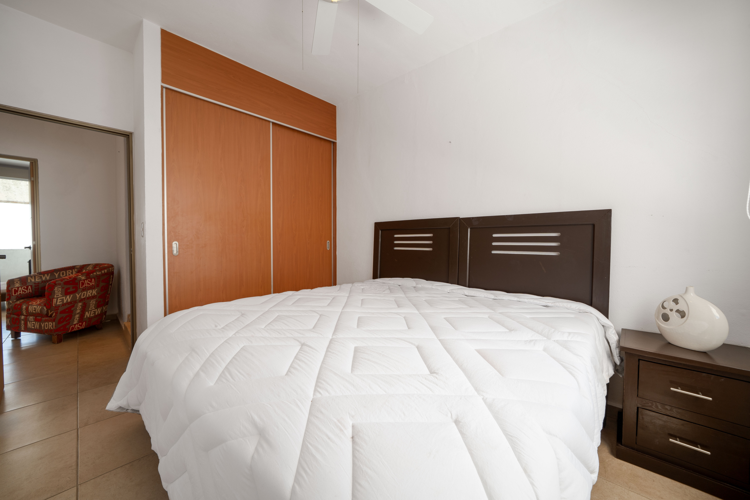 Casa en venta en Las Ceibas, Nuevo Vallarta. 3 recámaras, 3 baños, cochera techada en residencial con seguridad. Ubicación estratégica en Bahía de Banderas. Recámara secundaria