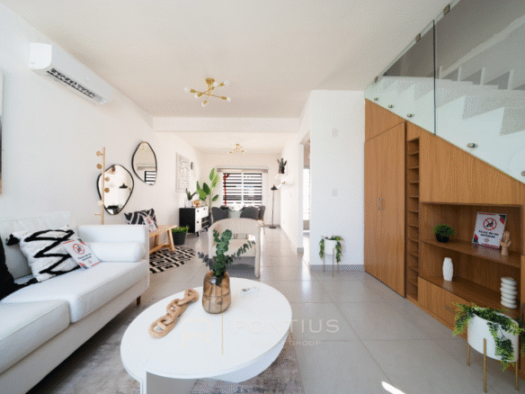 Modelo Ambar de Zafiro Residencial, departamentos en venta en San Vicente, Bahía de Banderas. Sala y comedor