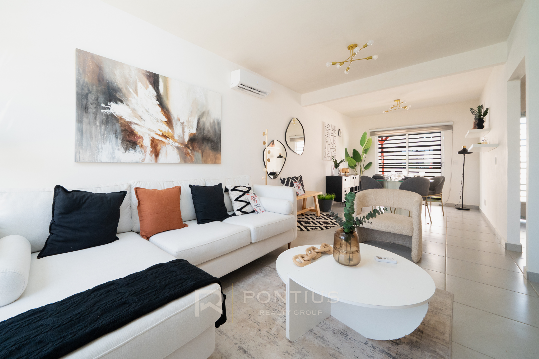 Modelo Ambar de Zafiro Residencial, departamentos en venta en San Vicente, Bahía de Banderas. Sala y comedor