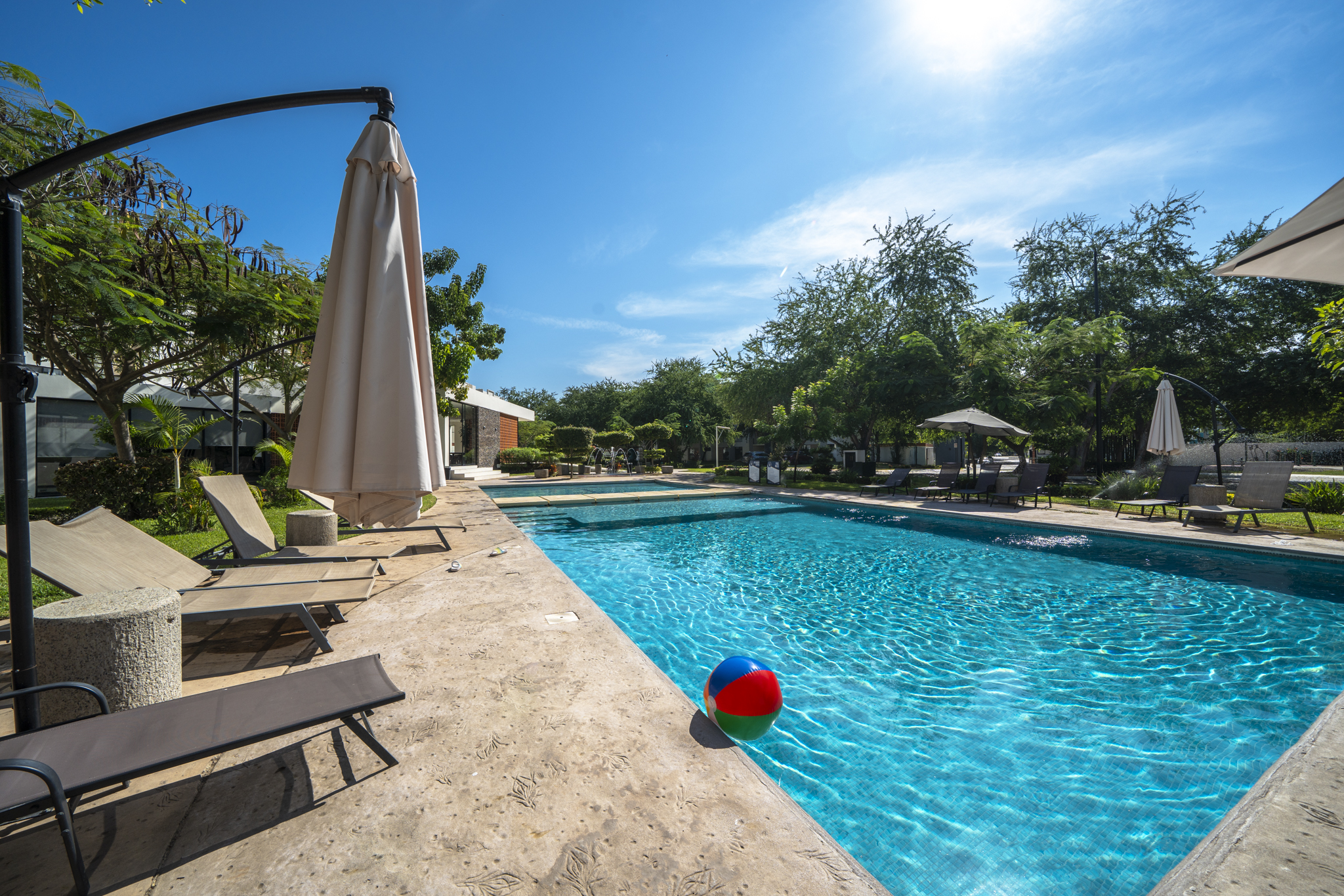 Alberca de Foresta Vallarta, departamento en venta en Puerto Vallarta.