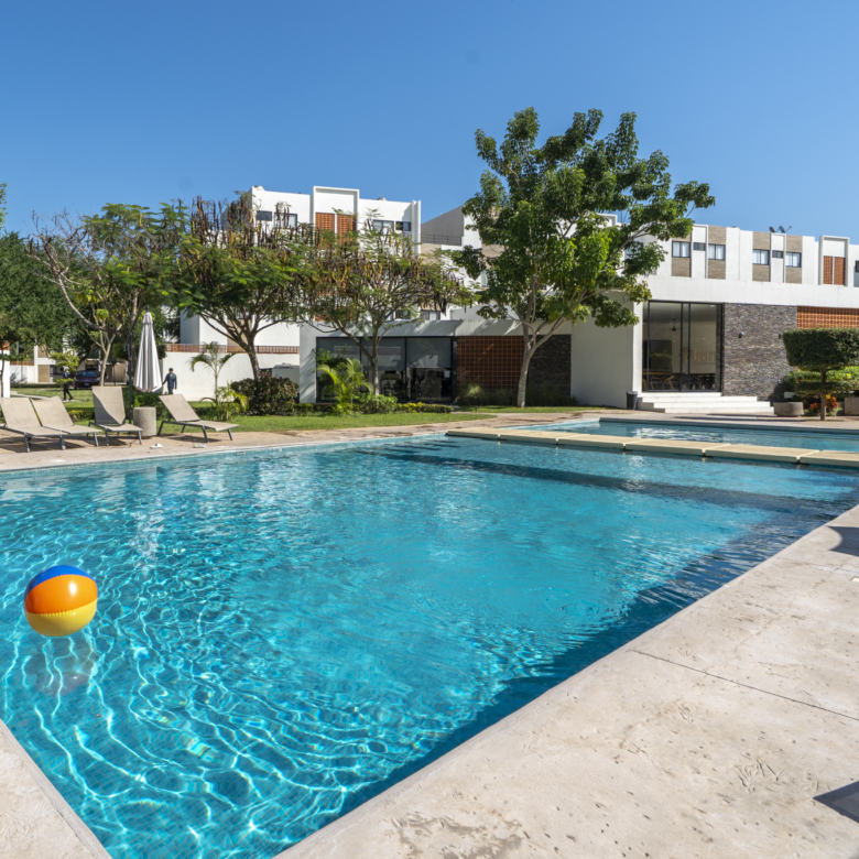 Alberca de Foresta Vallarta, departamento en venta en Puerto Vallarta.