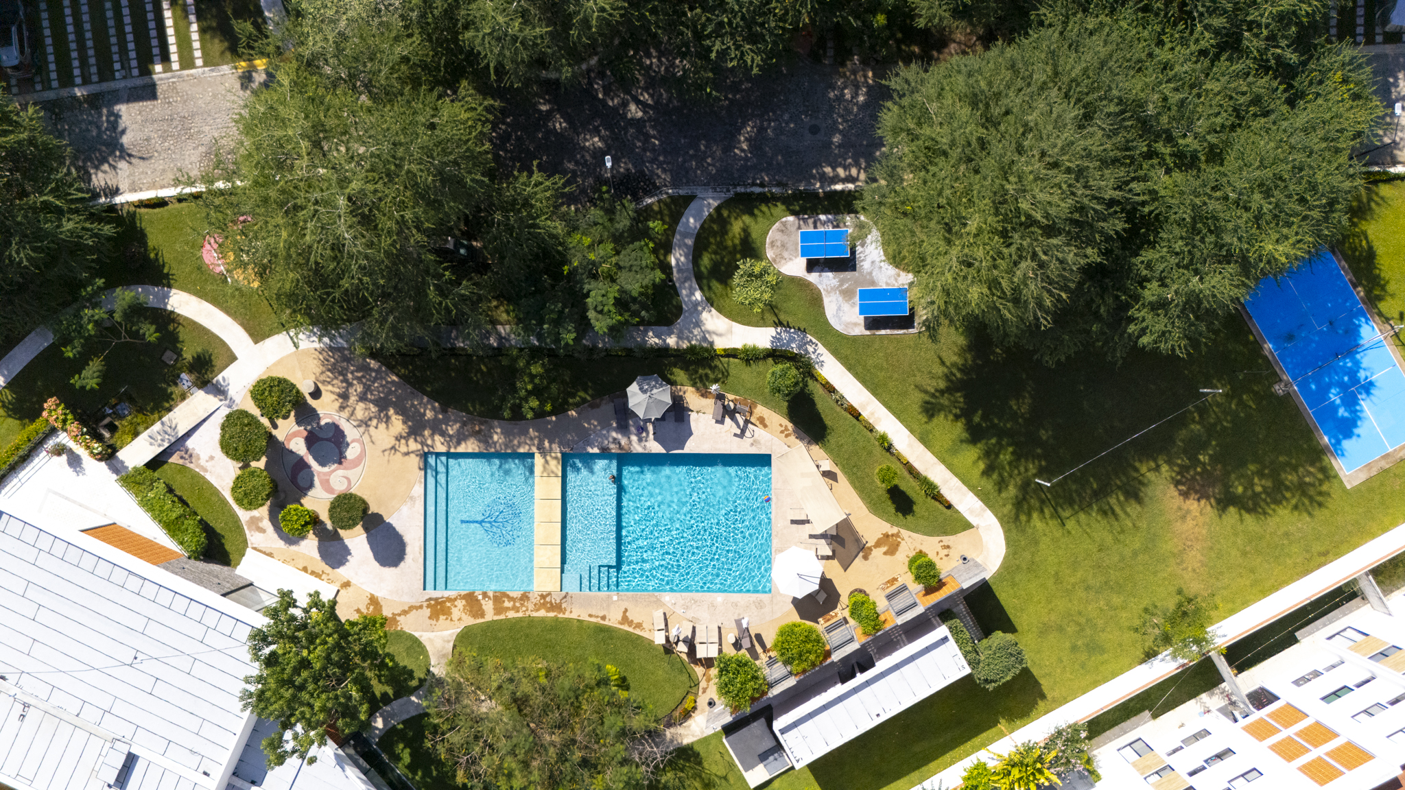 Vista área de las amenidades de Foresta Vallarta, departamento en venta en Puerto Vallarta.