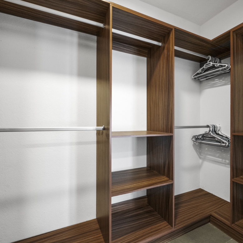 Closet de Foresta Vallarta, departamento en venta en Puerto Vallarta.